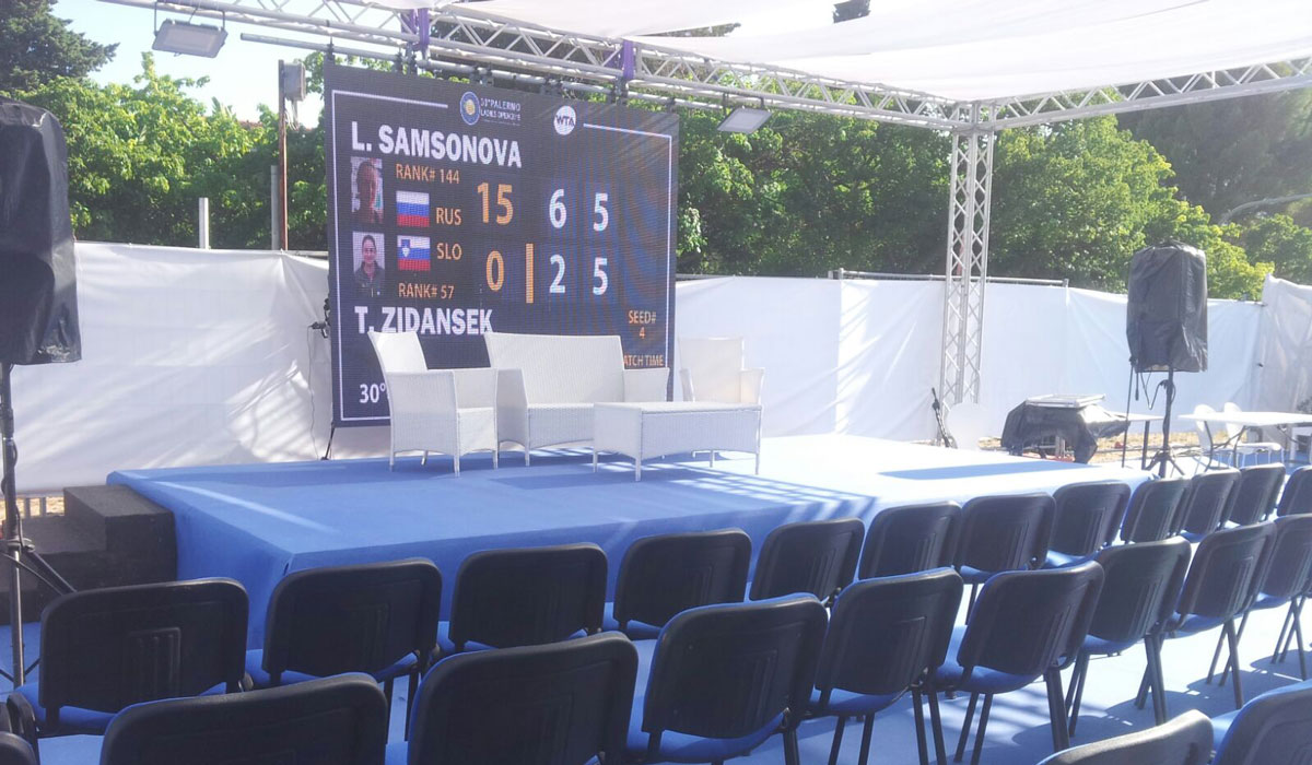 ladies open tabellone e sedie