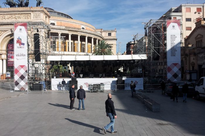 copertura palco piazza politeama